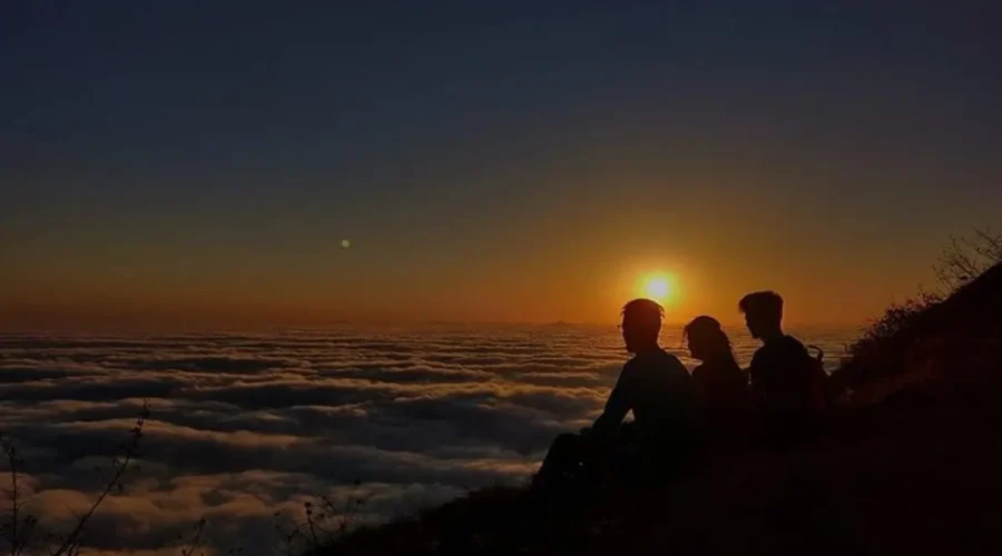 0e140a08-32b4-4852-bc5c-ff691ae65f6c_skandagiri-camping-and-sunrise-trek-large